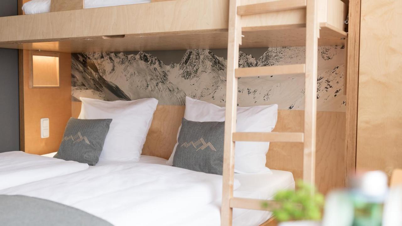 Jufa Hotel Montafon Бартоломеберг Экстерьер фото