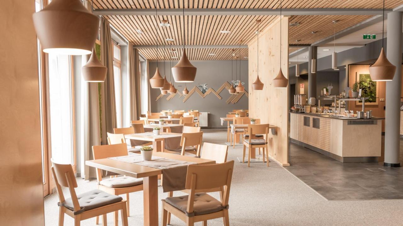 Jufa Hotel Montafon Бартоломеберг Экстерьер фото